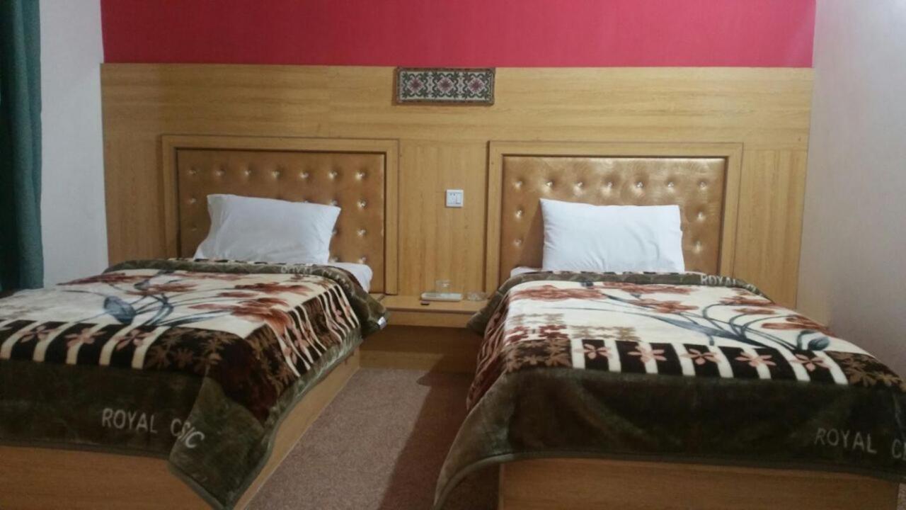 Eden Lake View Hotel Karimabad  Exterior foto